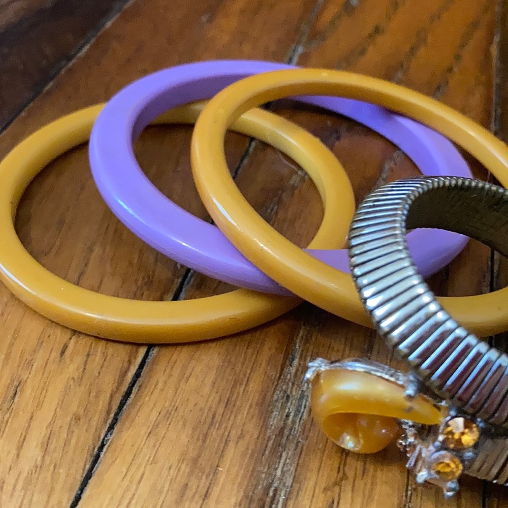 💛Mustard Bakelite💛